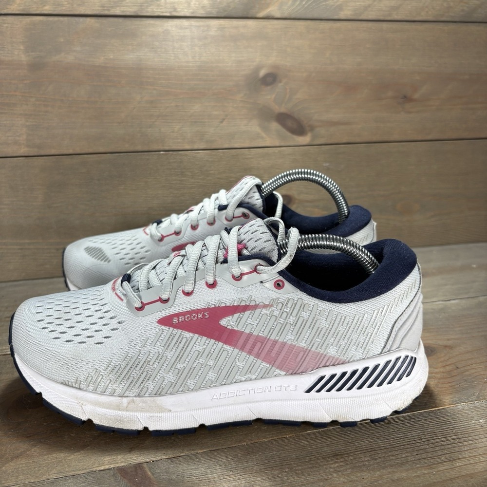 brooks addiction GTS 15 womens size 8.5 shoes gray pink athletic running sneaker